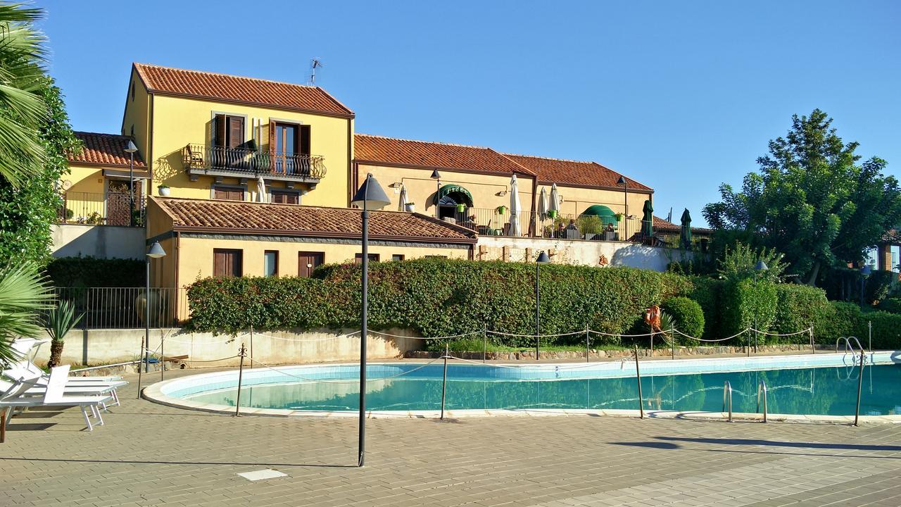 Serra San Biagio Calatabiano Esterno foto